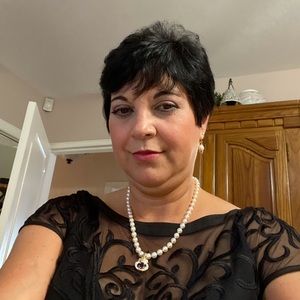 Meet your Posher, Denise